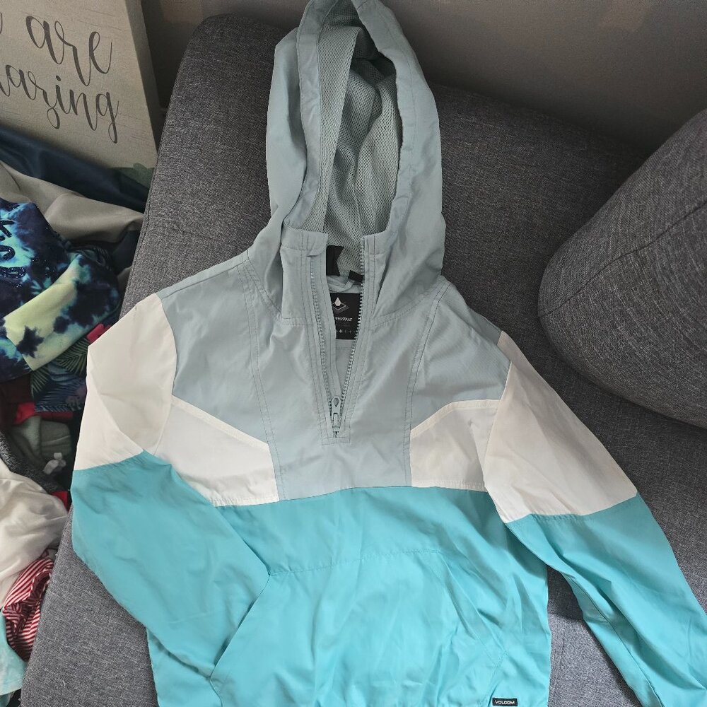 Wind breaker